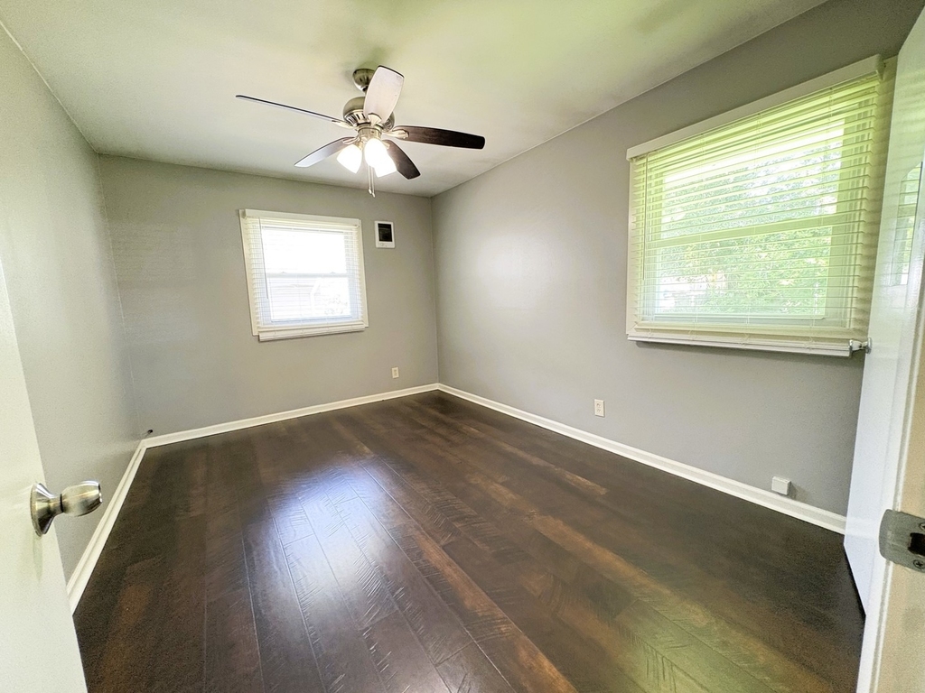 1034 Fenton Street - Photo 10