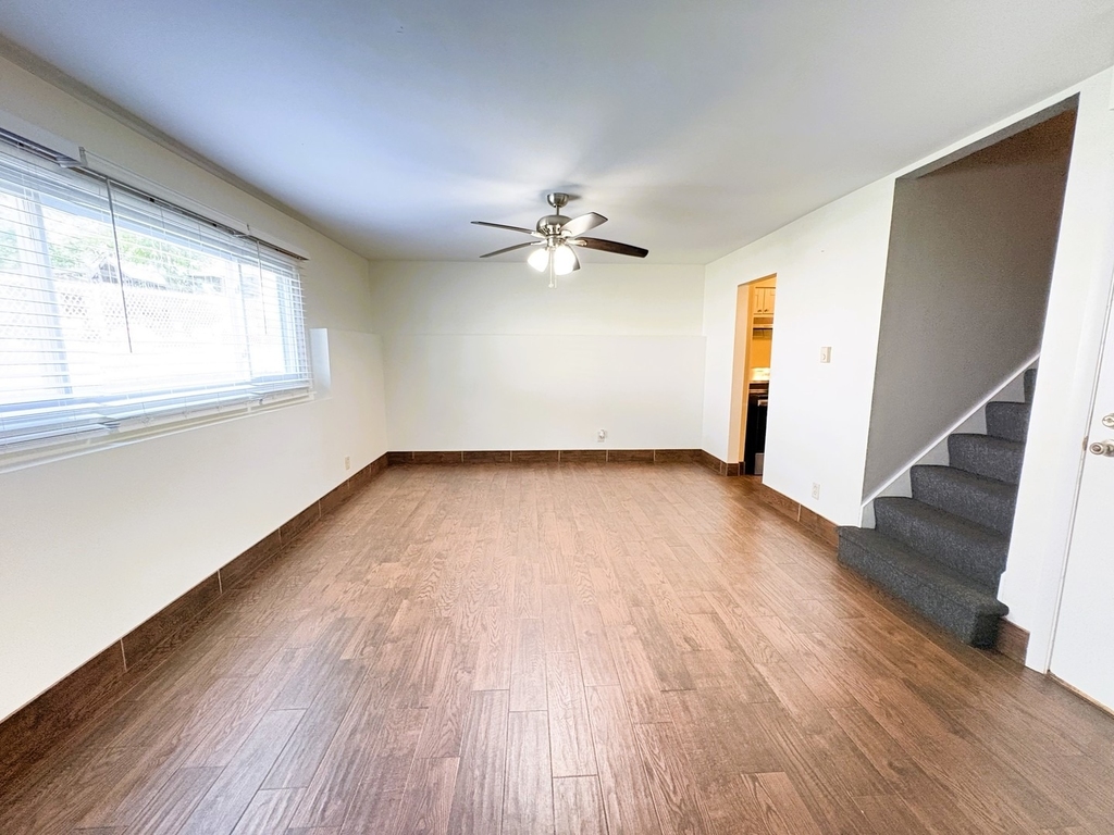 1034 Fenton Street - Photo 2