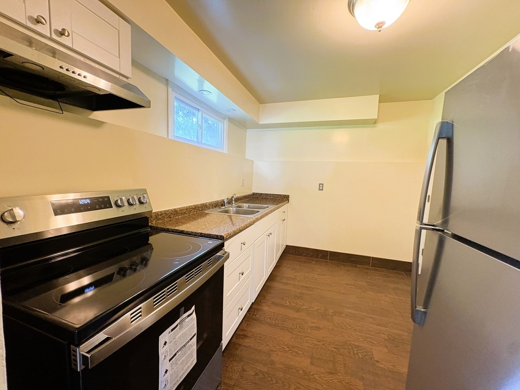 1034 Fenton Street - Photo 6