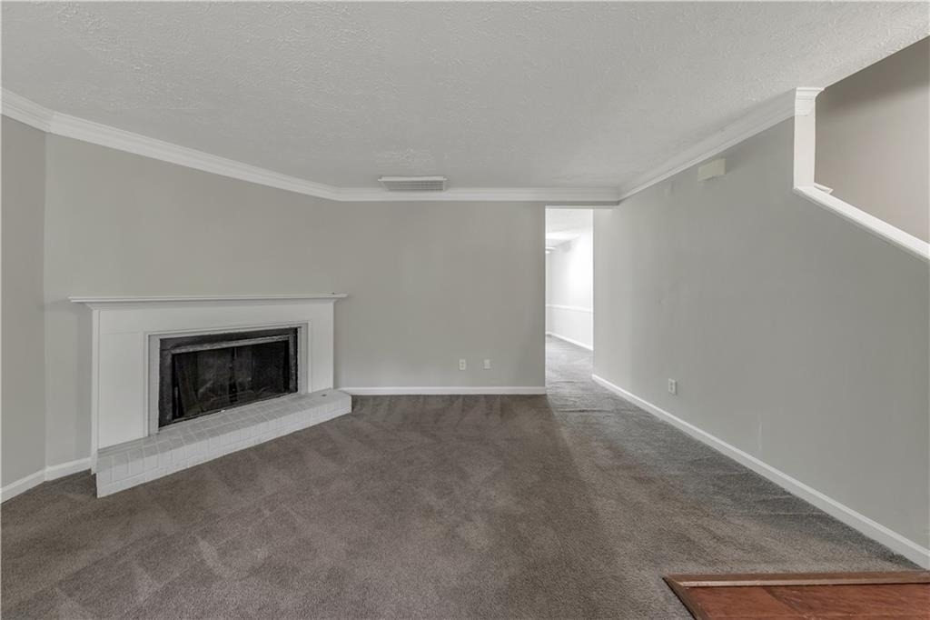 1008 Huntington Trace Se - Photo 2