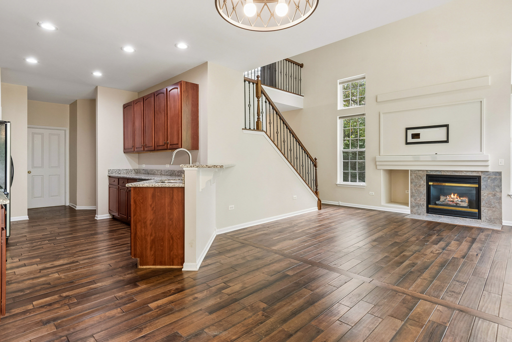 382 Vaughn Circle - Photo 1