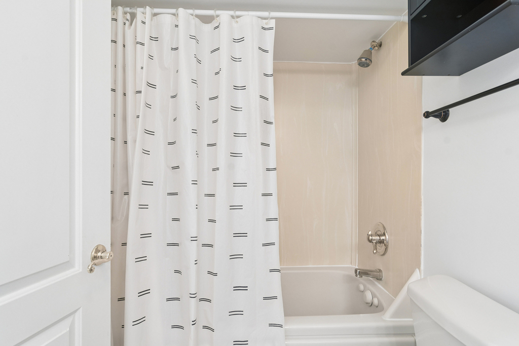 710 E Valley Lane - Photo 13