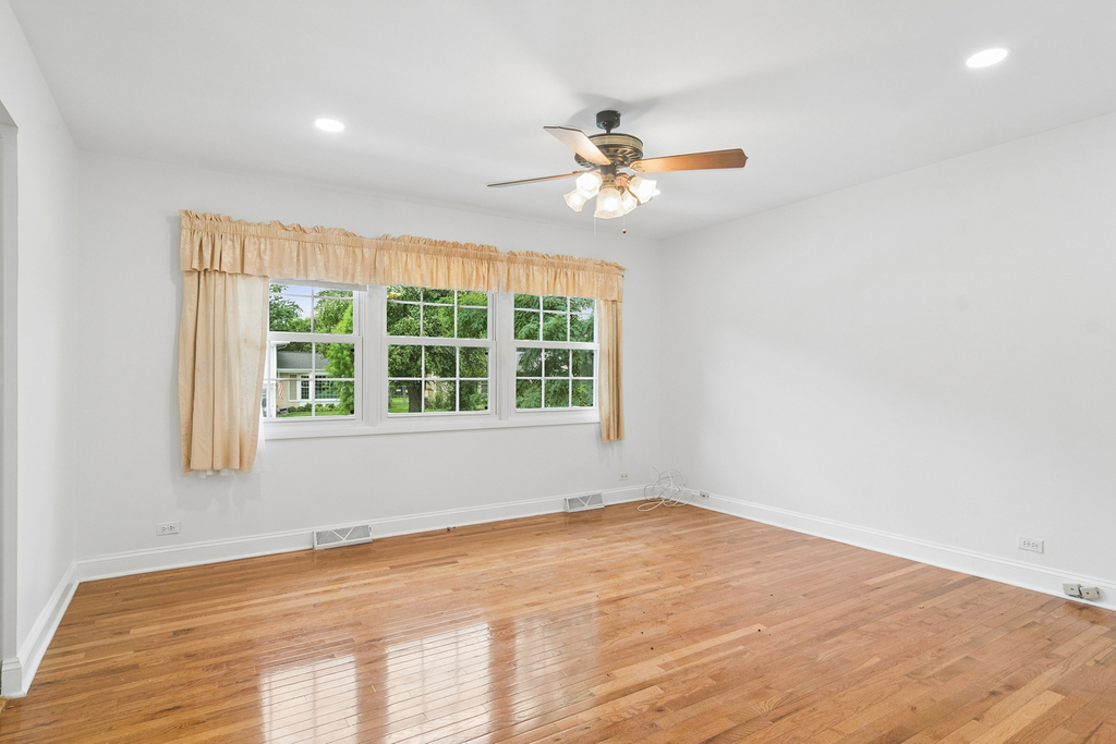 710 E Valley Lane - Photo 6