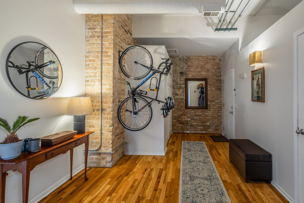 515 N Noble Street - Photo 4