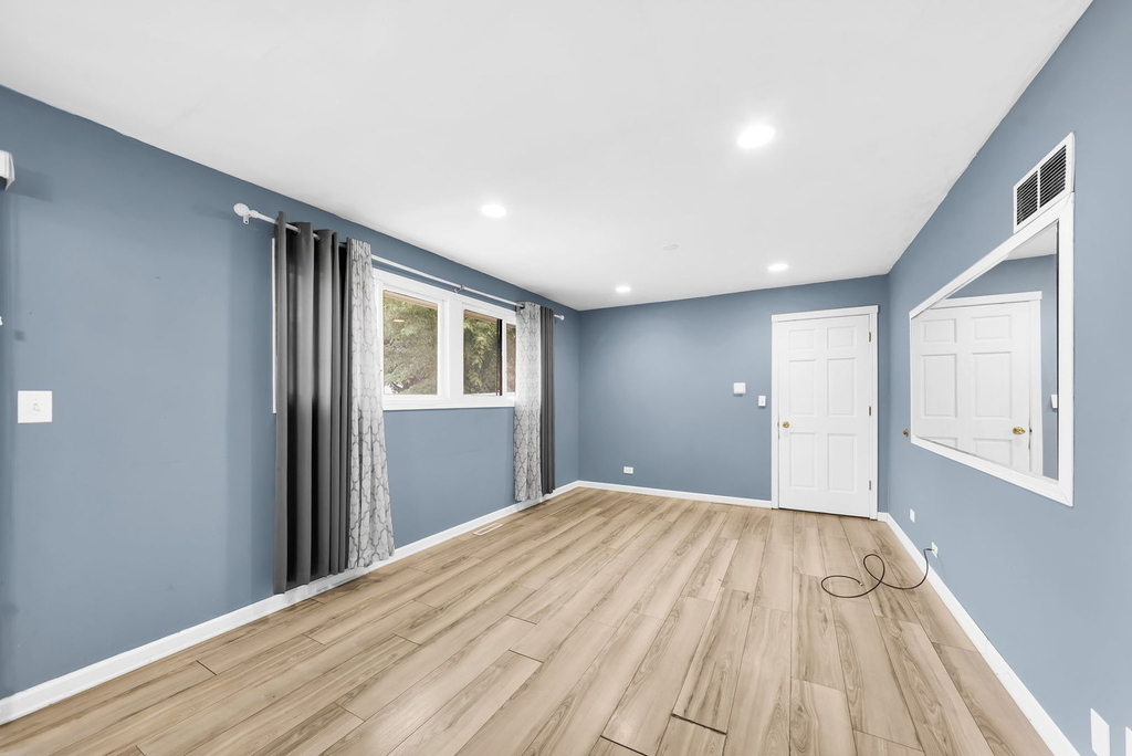 1529 Ronzheimer Avenue - Photo 4