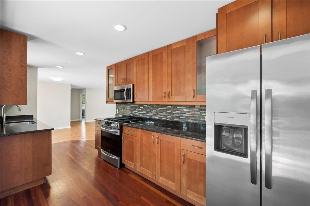 3691 Walters Avenue - Photo 4