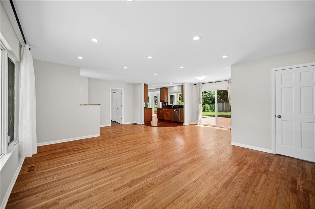 3691 Walters Avenue - Photo 2