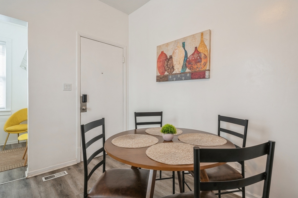 2818 N Ashland Avenue - Photo 6