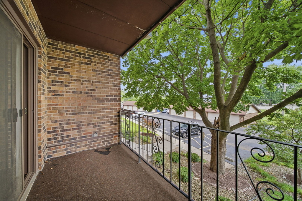 13913 Laramie Avenue - Photo 14
