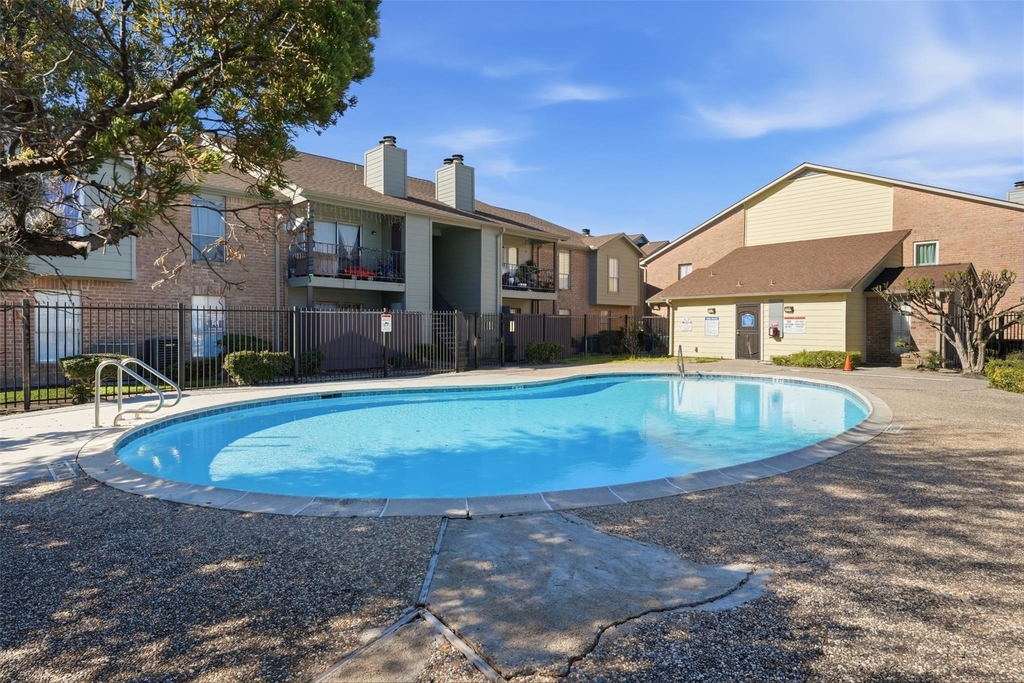9350 Country Creek Drive - Photo 28