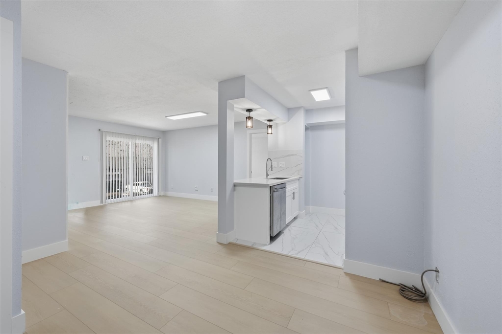 9350 Country Creek Drive - Photo 7