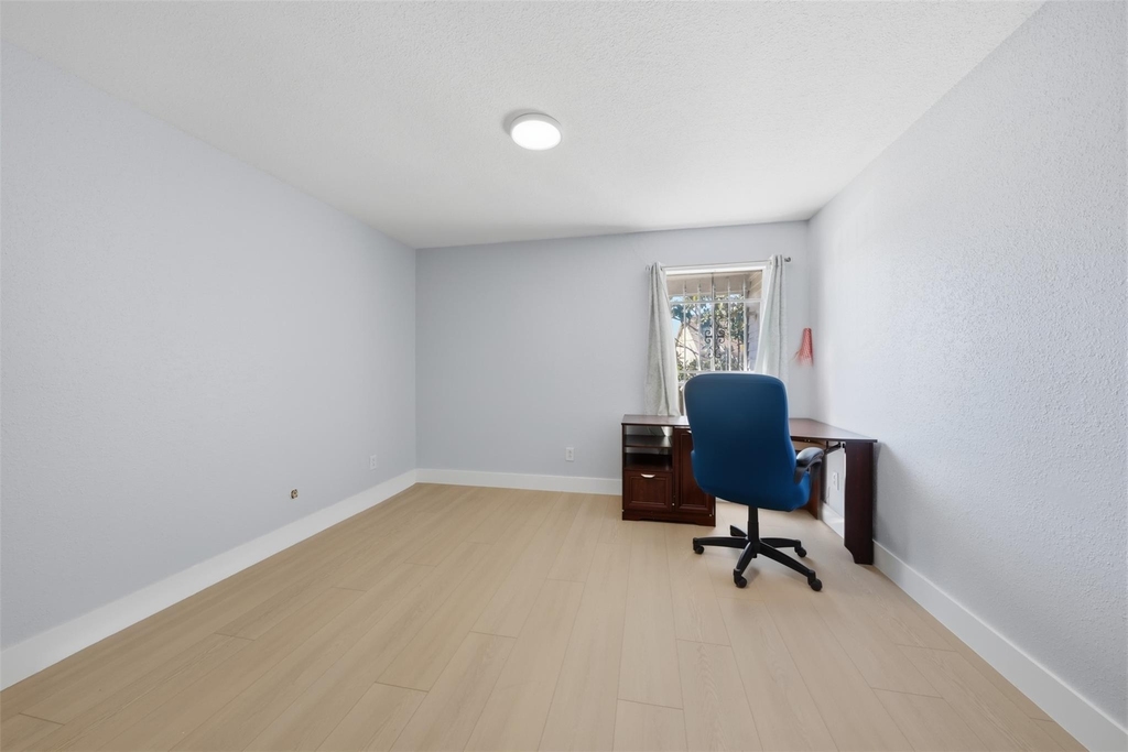 9350 Country Creek Drive - Photo 13