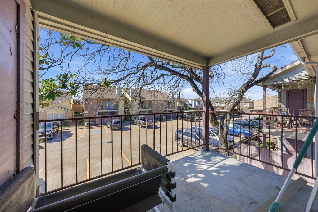 9350 Country Creek Drive - Photo 22