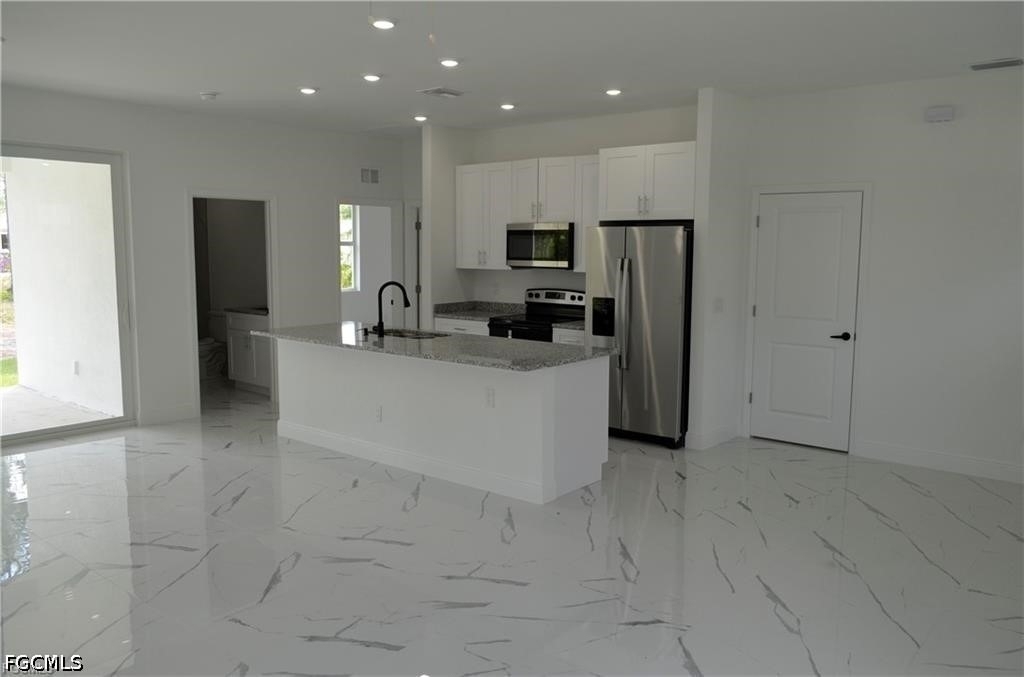 2611 Carol Place - Photo 3