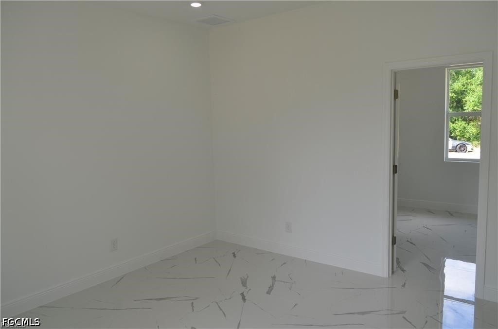 2611 Carol Place - Photo 6