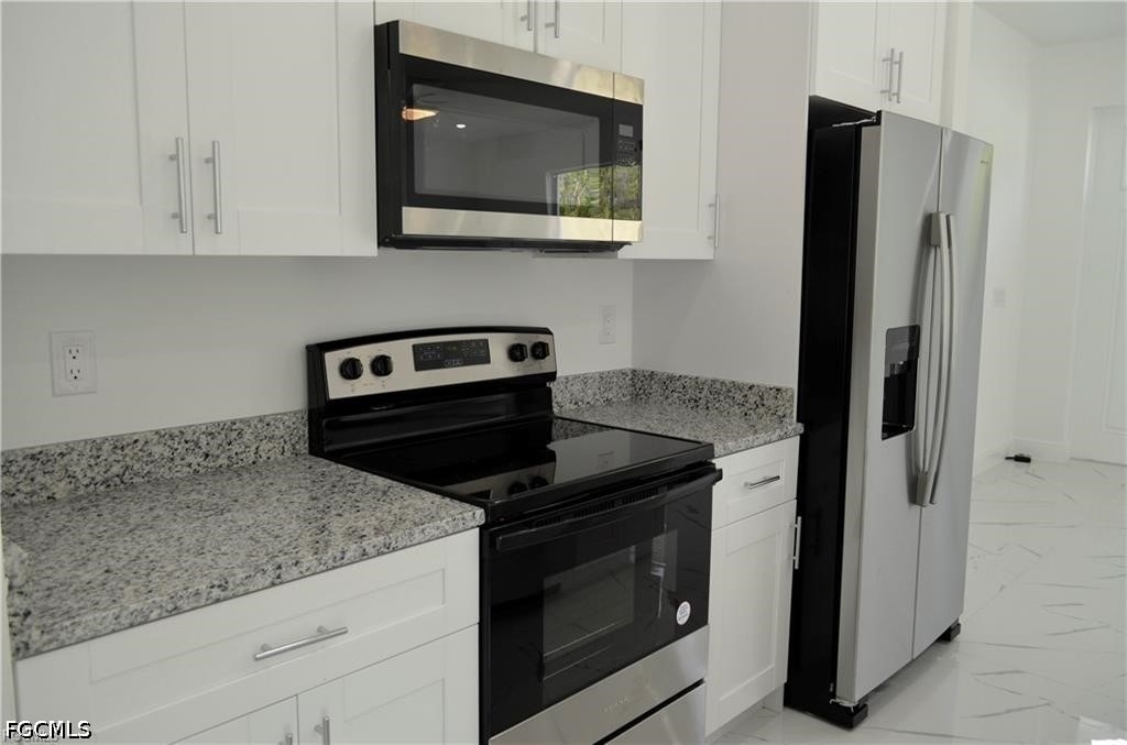 2611 Carol Place - Photo 2