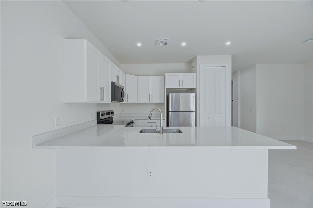 130 Jenna Avenue S - Photo 4