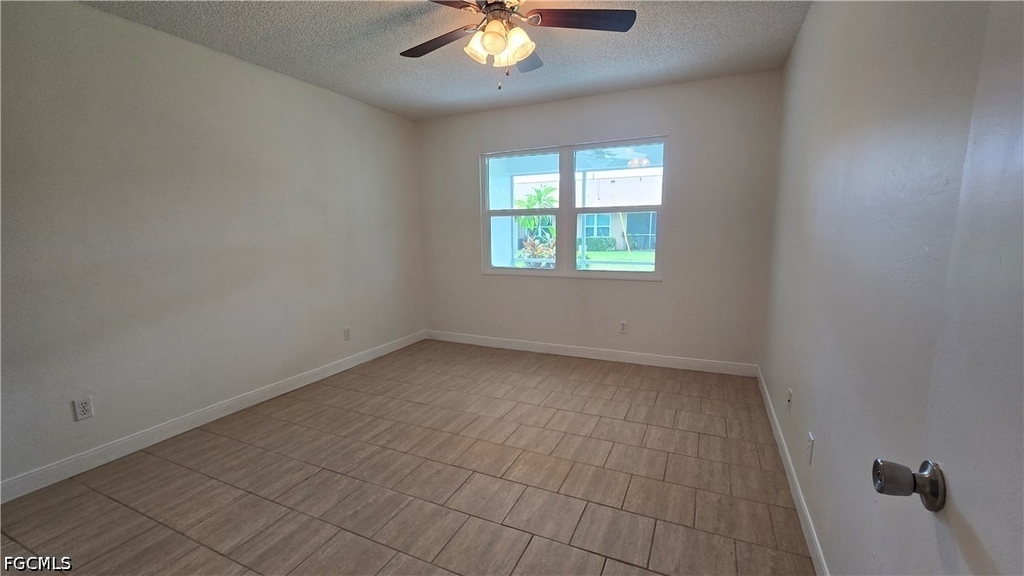 4624 Se 6th Avenue - Photo 6