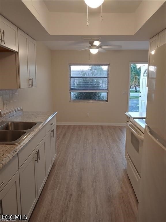 4705 Se 4th Place - Photo 9