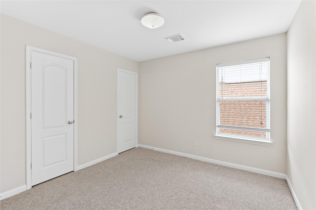 18226 Fair Grange Lane - Photo 20