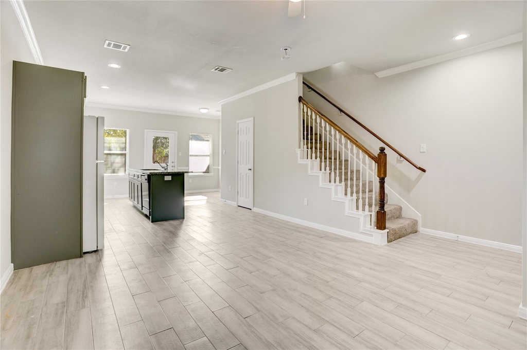 1045 Marcolin Street - Photo 0