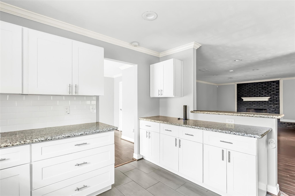 211 W North Hill Drive - Photo 10