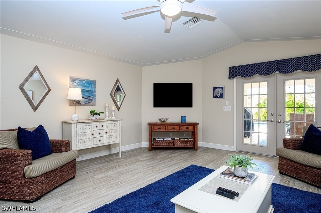 672 100th Avenue - Photo 11