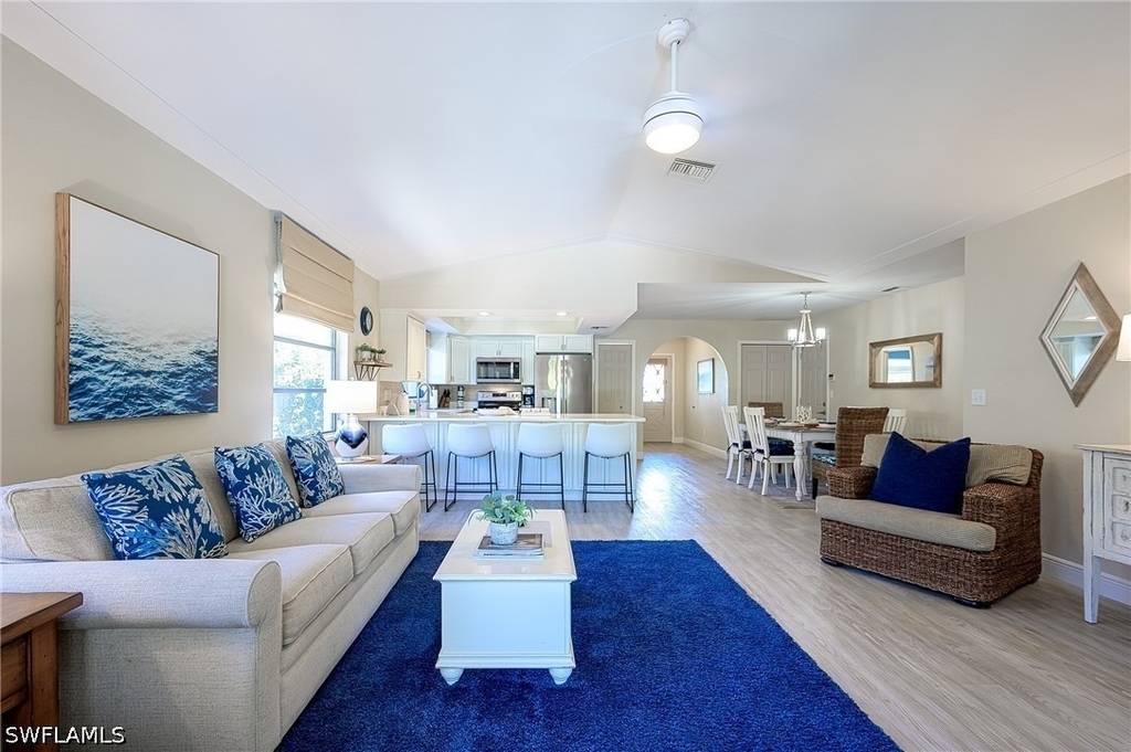 672 100th Avenue - Photo 3