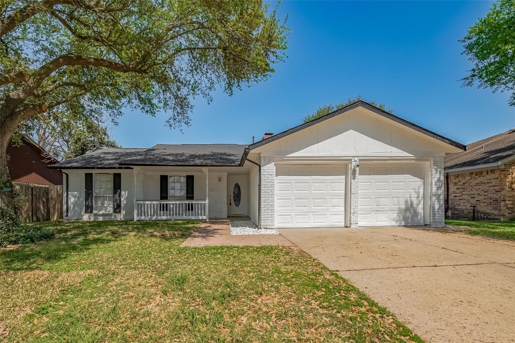 6219 Canada Drive - Photo 0