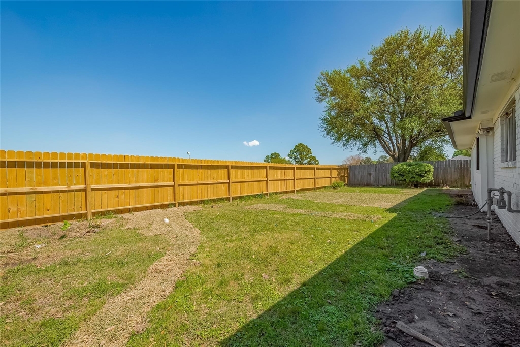 6219 Canada Drive - Photo 35