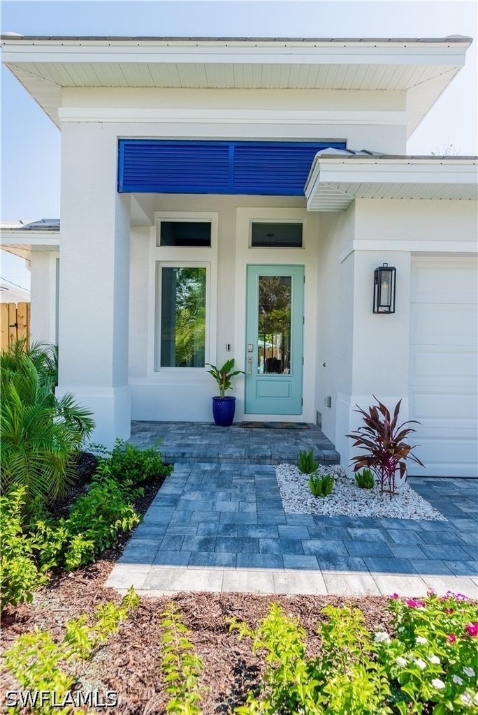 548 101st Avenue - Photo 2