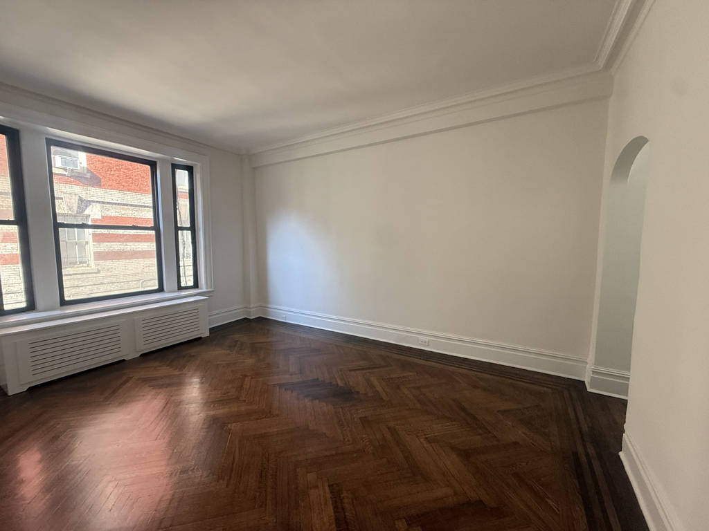 166 West 73rd Street - Photo 4