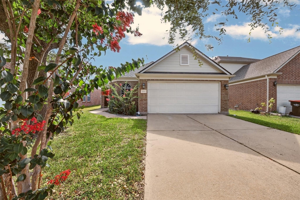 15506 Fir Woods Lane - Photo 2