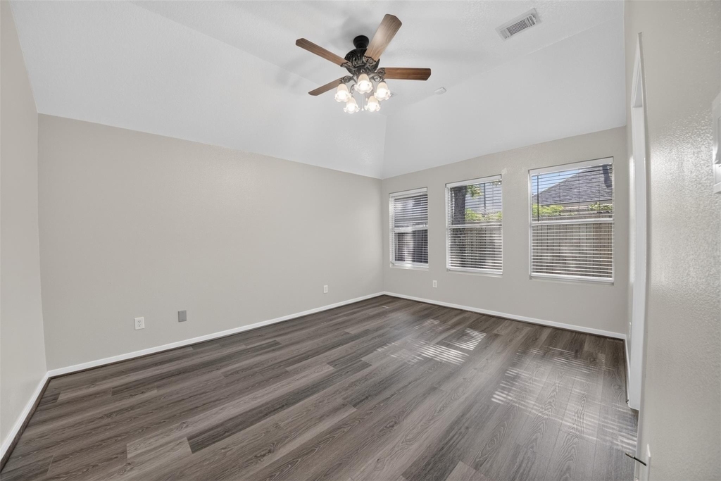 15506 Fir Woods Lane - Photo 16