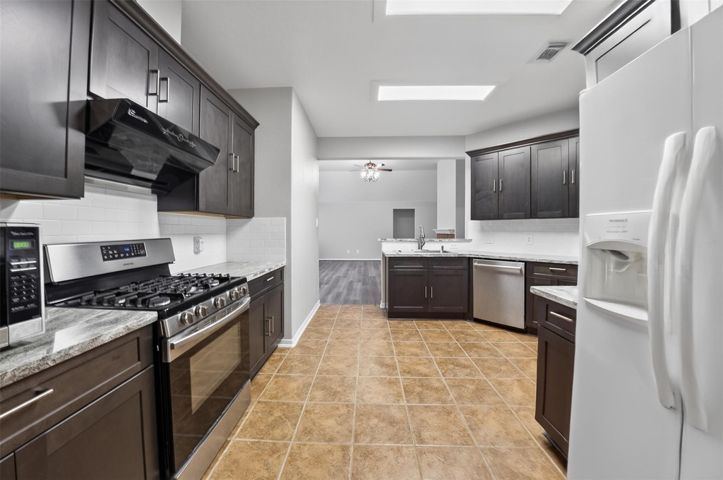 15506 Fir Woods Lane - Photo 8