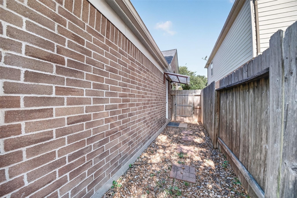 15506 Fir Woods Lane - Photo 22
