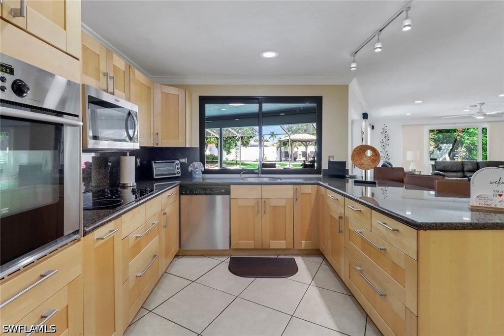 701 N Barfield Drive - Photo 8