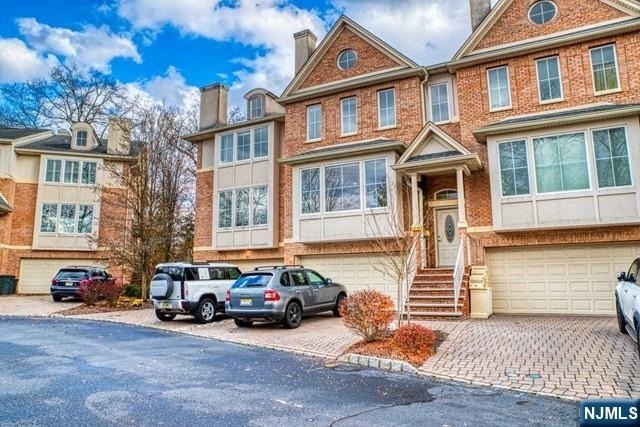 27 Harrington - Photo 1
