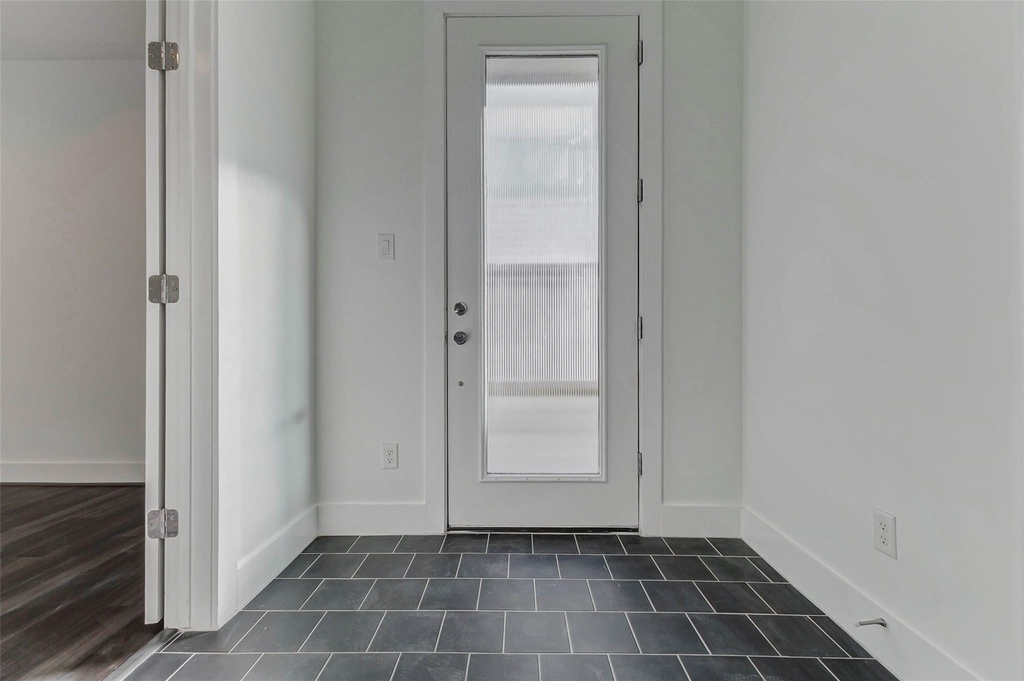 5859 Dolores Street - Photo 22