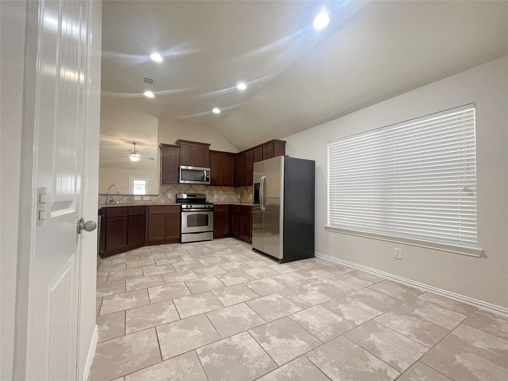 16702 White Hyacinth Court - Photo 3