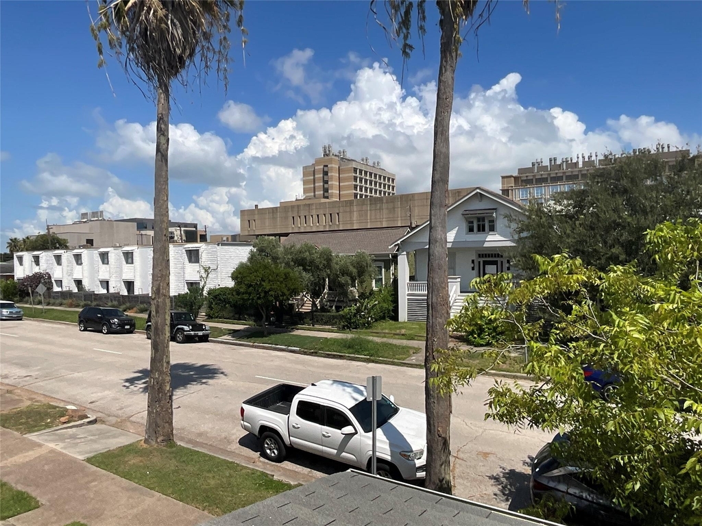 905 Post Office Street - Photo 1