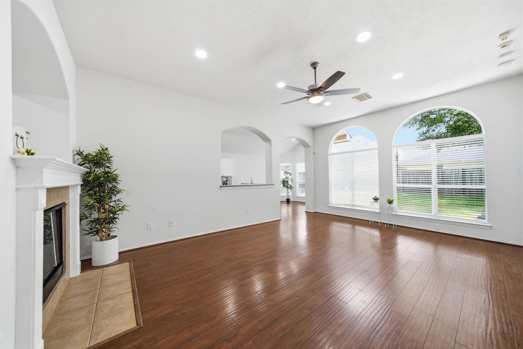 815 Osprey Pass - Photo 4