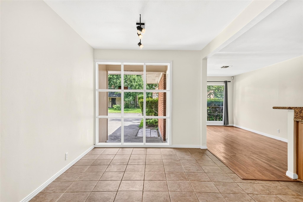 4045 Woodfox Street - Photo 6