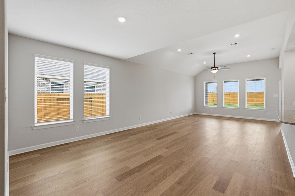 3060 Sorrento Hill Drive - Photo 11