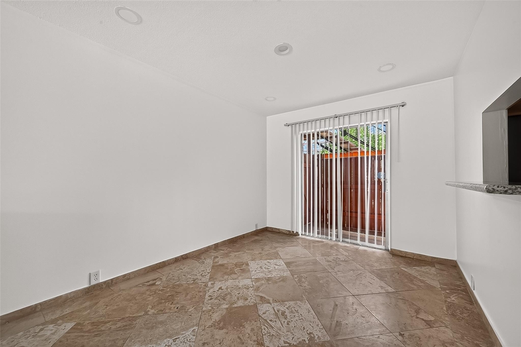3303 W Greenridge Drive - Photo 21
