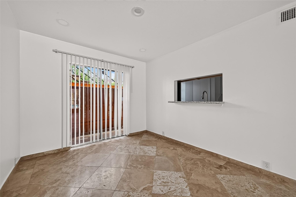 3303 W Greenridge Drive - Photo 22