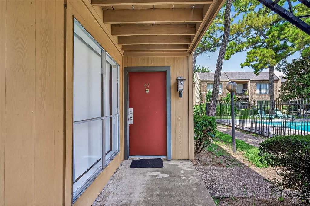 3303 W Greenridge Drive - Photo 1