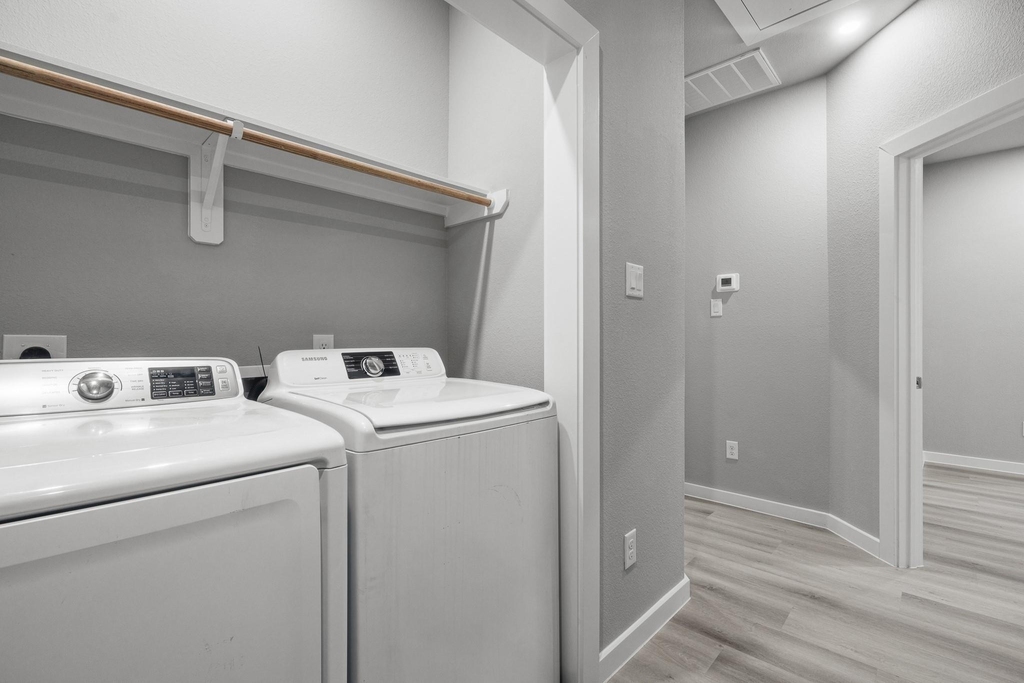 8153 Tate Street - Photo 8