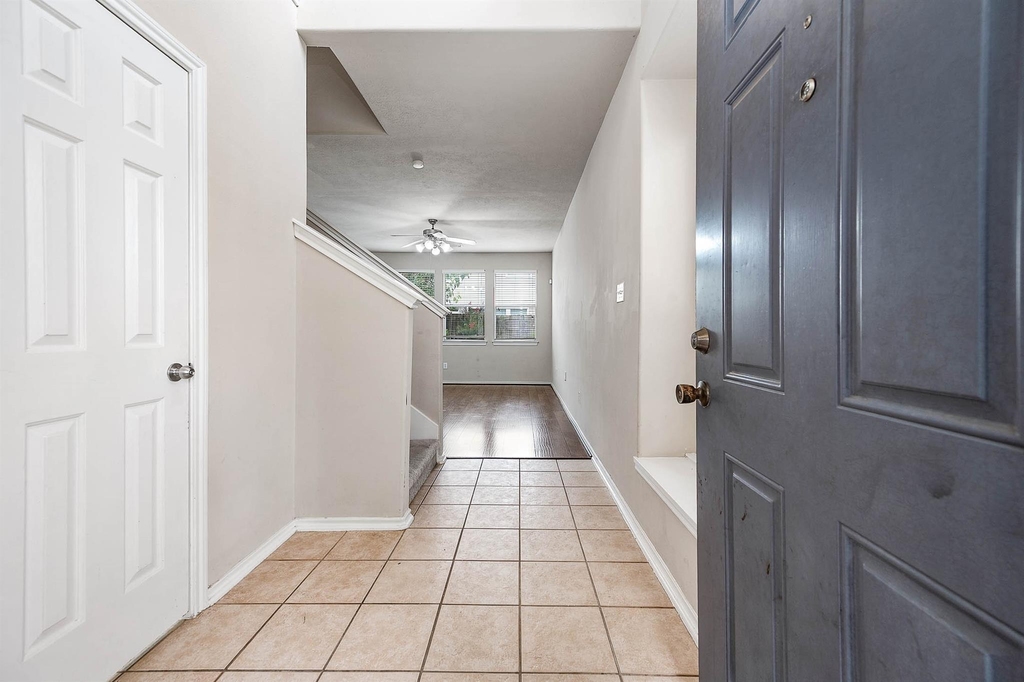 12415 Oriole Lake Way - Photo 5