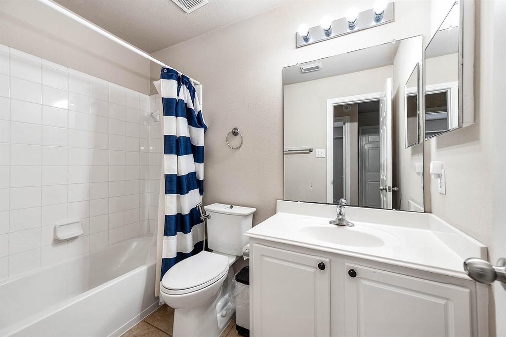 12415 Oriole Lake Way - Photo 17